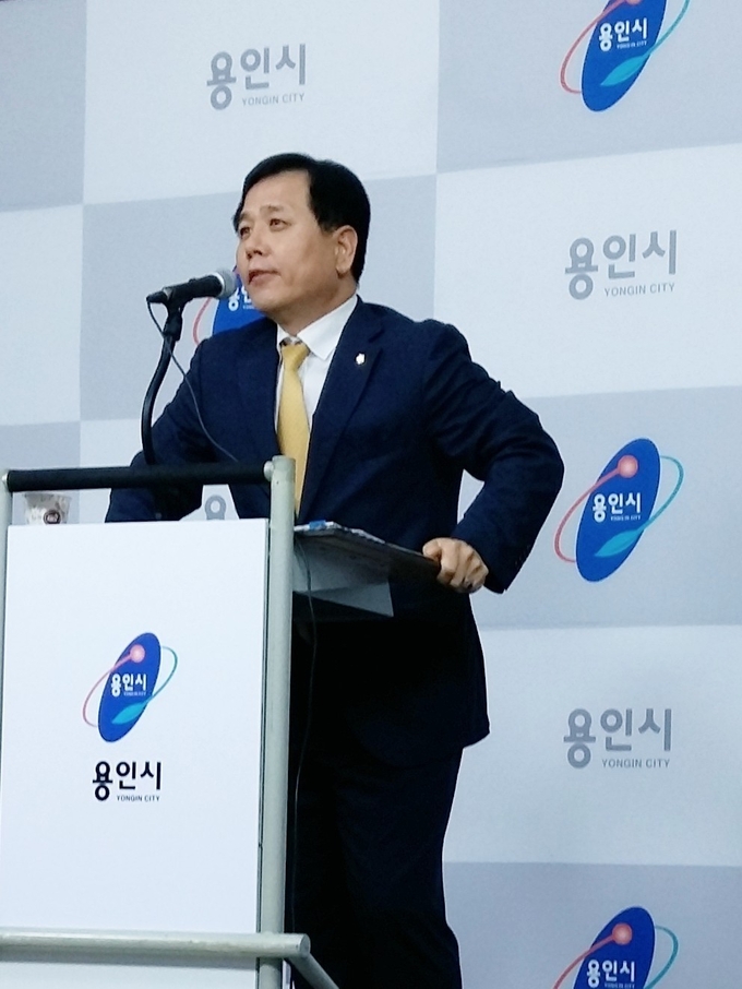  서현정치연구소 김현욱 박사