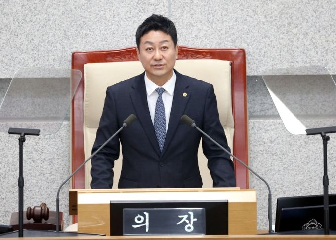 김진경 의장, 제376회 임시회 제2차 본회의 개회사
