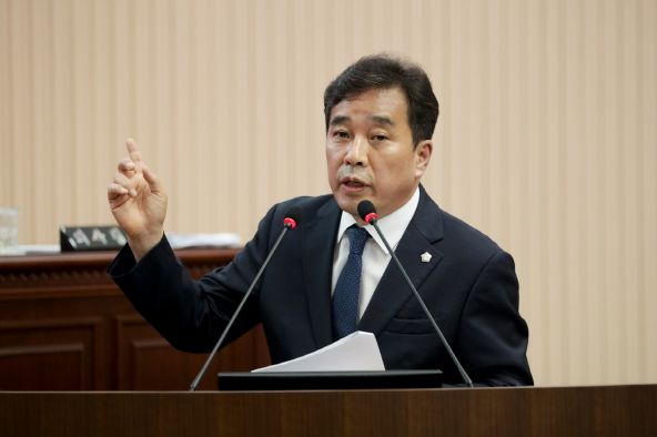 구리시의회 권봉수 의원, 제340회 임시회 긴급현안질문 부시장 장기공백에 대한 원인과 해소방안 질의