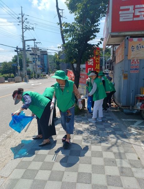 주민과 함께 깨끗한 마을만들기, 안성시 삼죽면 새마을 부녀회 환경정비 앞장서